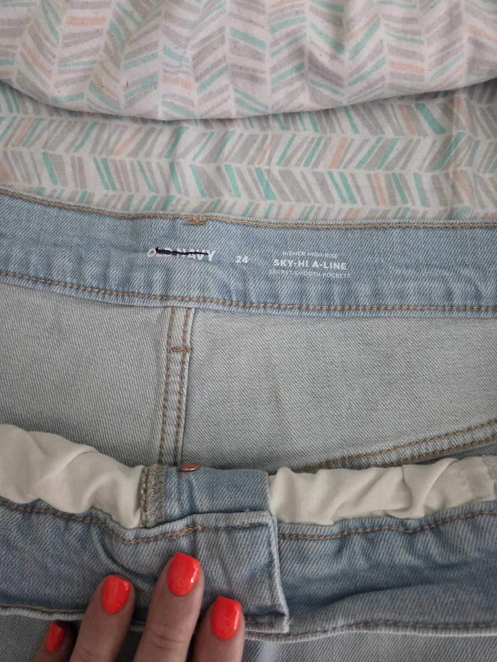 NWOT-Old Navy Sky High A Line Cut Off Shorts - Picture 2 of 4